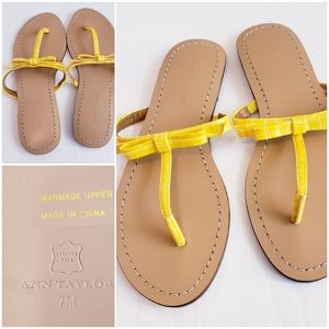 Ann Taylor Women Sandals 7M Thongs Yellow Bow Leather Sole Slide on